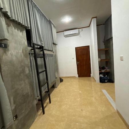 Mellow Hostel Kuta  Bagian luar foto