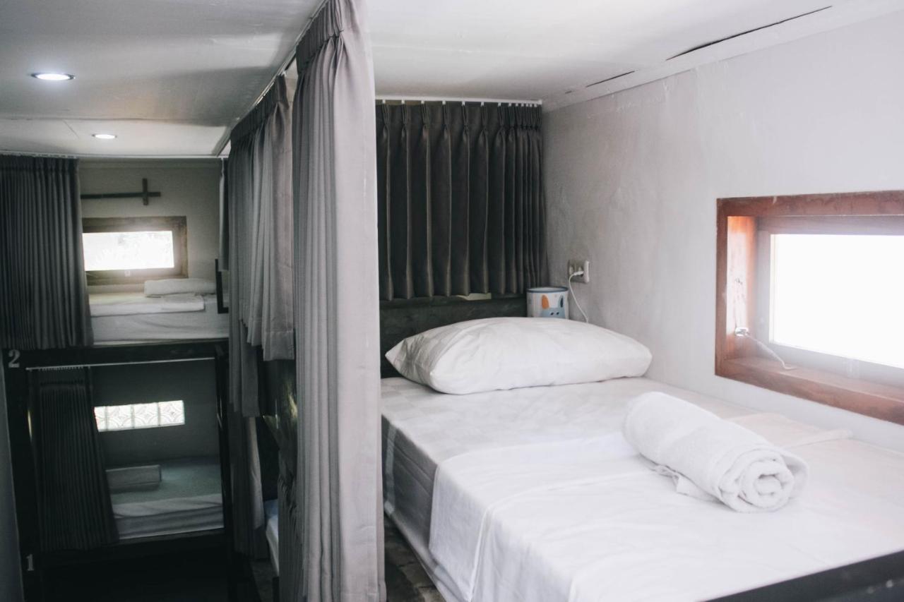 Mellow Hostel Kuta  Bagian luar foto