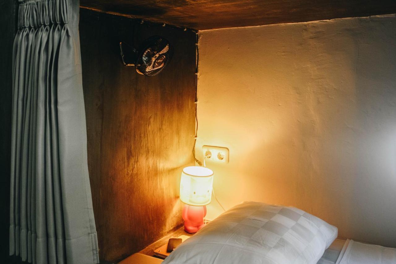 Mellow Hostel Kuta  Bagian luar foto