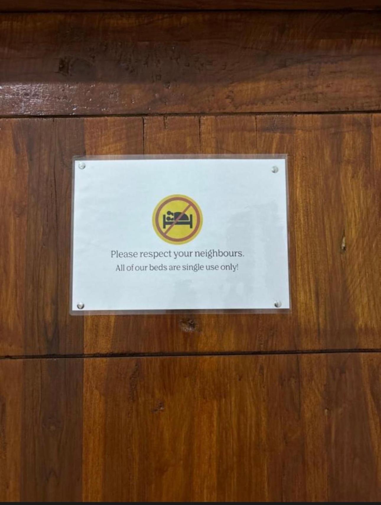 Mellow Hostel Kuta  Bagian luar foto